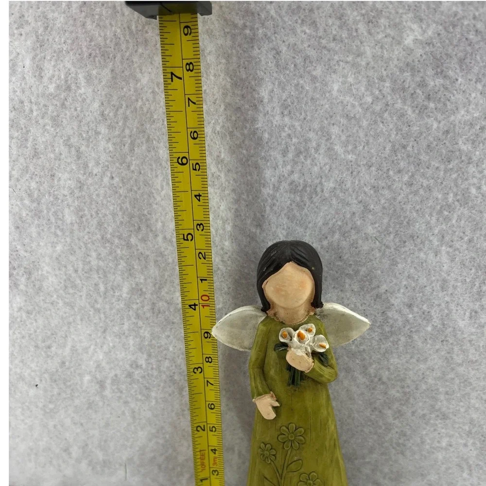 Willow‎ tree Angel Figurine Gr Floral Gown Holding Lilies Resin Statue 4.5 Inch